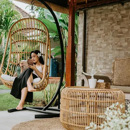 Agung Wiwin Homestay & Restaurant Mengwi Extérieur photo